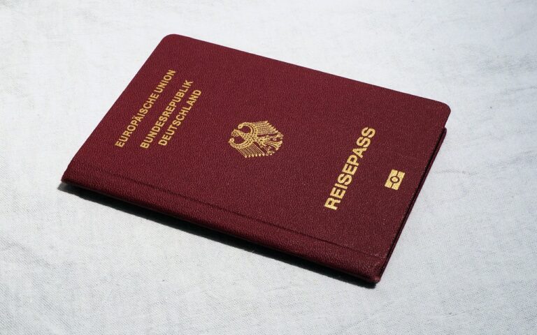 passport, travel, document-1051697.jpg