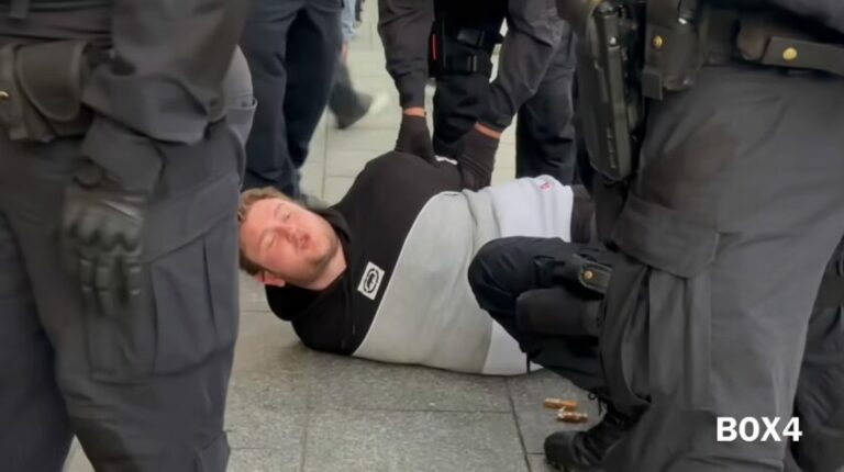 Flinders St Station protest