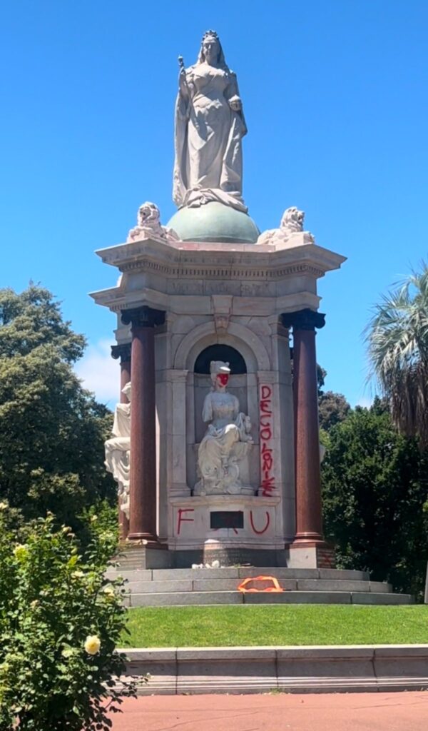 Queen Victoria Memorial Melbourne defaced